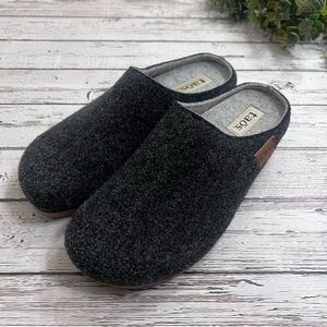 Taos Footwear Woollery Wool Cork Wedge Clogs Black unisex Size 42 W11 / M9